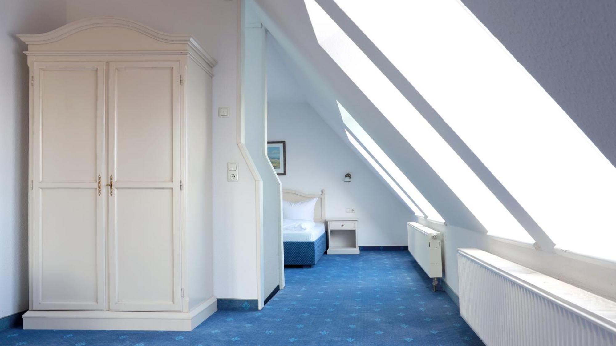 Hotel Am Yachthafen Waren  Extérieur photo